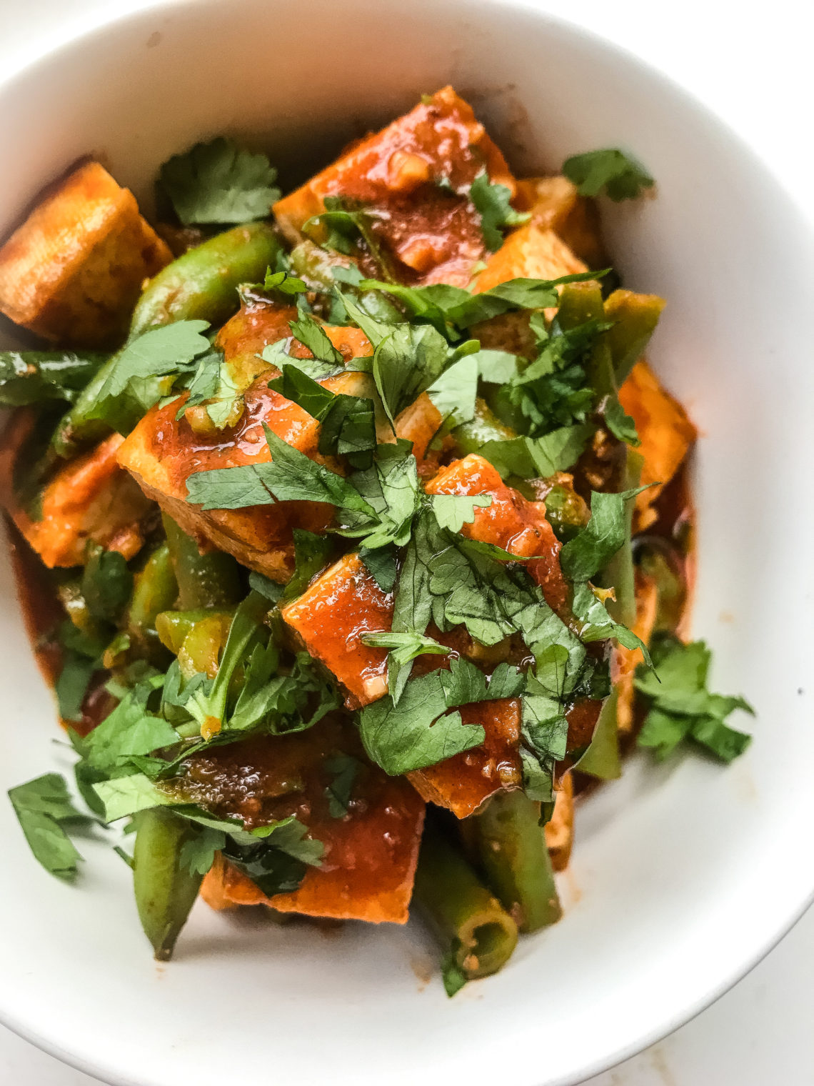 Sperziebonen-met-tofu-in-chraimehsaus