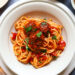 Vegetarische spaghetti met gehaktballetjes in tomatensaus