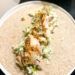 Wraps met avocado, venkelsla en zachtgegaarde zalm met kruidenkorst